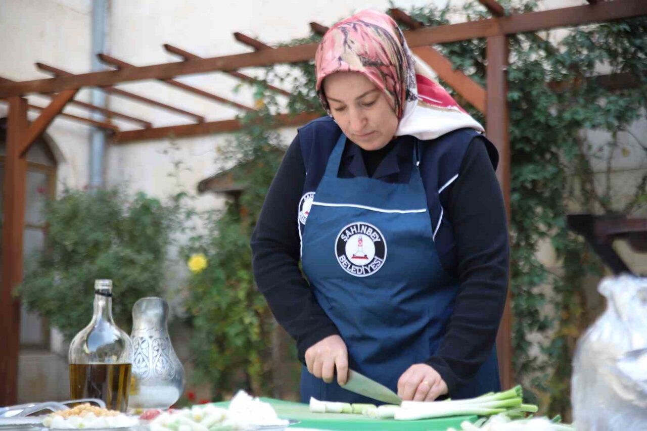 Gaziantep'te kış aylarında tüketilen şiveydiz, doğal antibiyotik özelliği taşırken, bağışıklığı