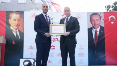 Gaziosmanpaşa'da kurulan Çocuk Etkinlik ve Aile Sağlığı Merkezi, İstanbul Valisi