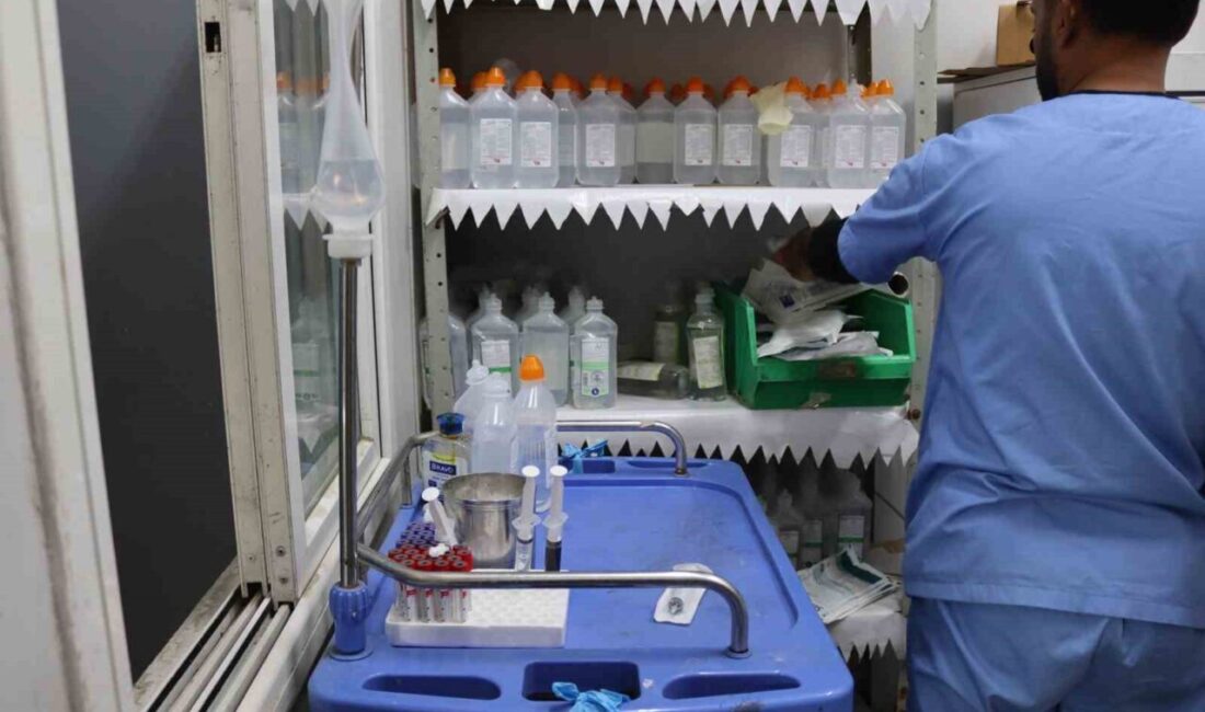 Gazze Şeridi'nde sağlık sistemi çökme noktasına gelirken, Dr. Nasır El-Keram,