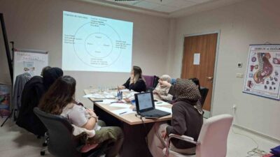 Düzce İl Sağlık Müdürlüğü, anne ve baba adaylarına yönelik yürüttüğü