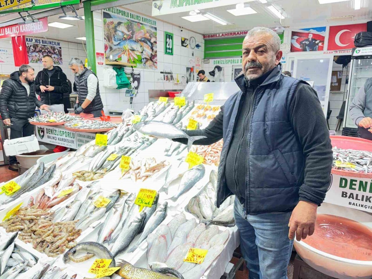 Denizli balık halinde en çok sardalya, hamsi ve istavrit tercih
