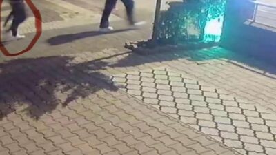 Kayseri'nin Talas ilçesinde iki kişi, bir çiğ köfte dükkanını pompalı