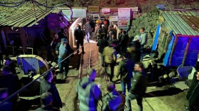 Kütahya'nın Gediz ilçesindeki Gökler Beldesi'nde bir maden ocağında gaz sıkışması