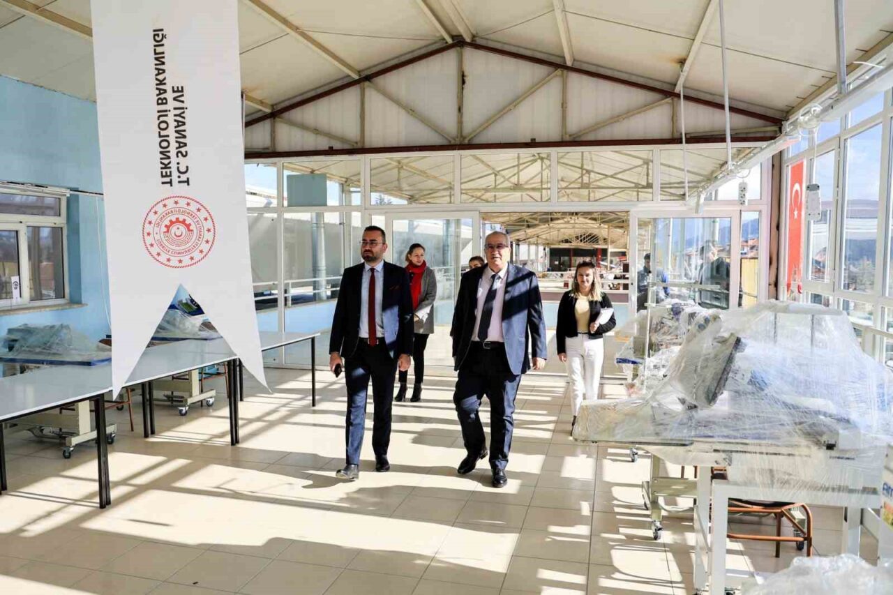 Güney Ege Kalkınma Ajansı (GEKA) Genel Sekreteri Ümit Gülyağı, Çameli'de