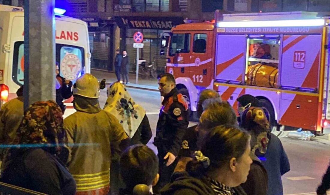 Düzce'de 25 yaşındaki B.C.,  Aydınpınar Caddesi'ndeki köprüden atlamak istedi.