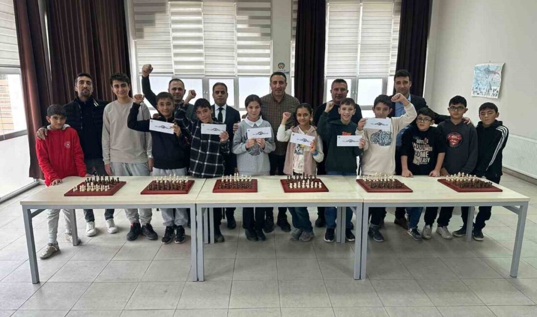 Malatya Büyükşehir Belediyesi, Semt Konakları'nda öğrenciler için bir Satranç Turnuvası