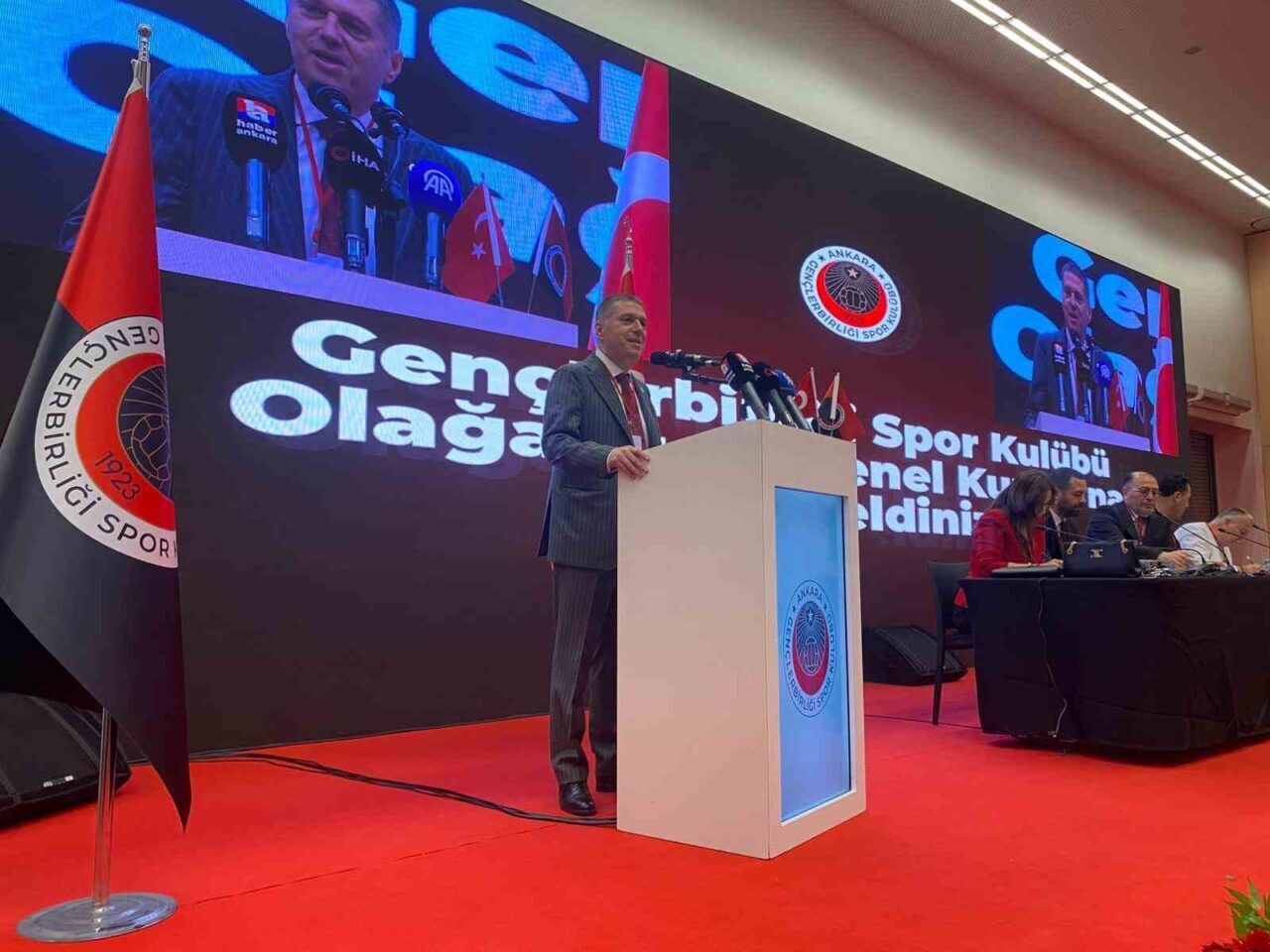 Gençlerbirliği’nde Yeni Dönem: Arda Çakmak Başkanlık Görevine Getirildi