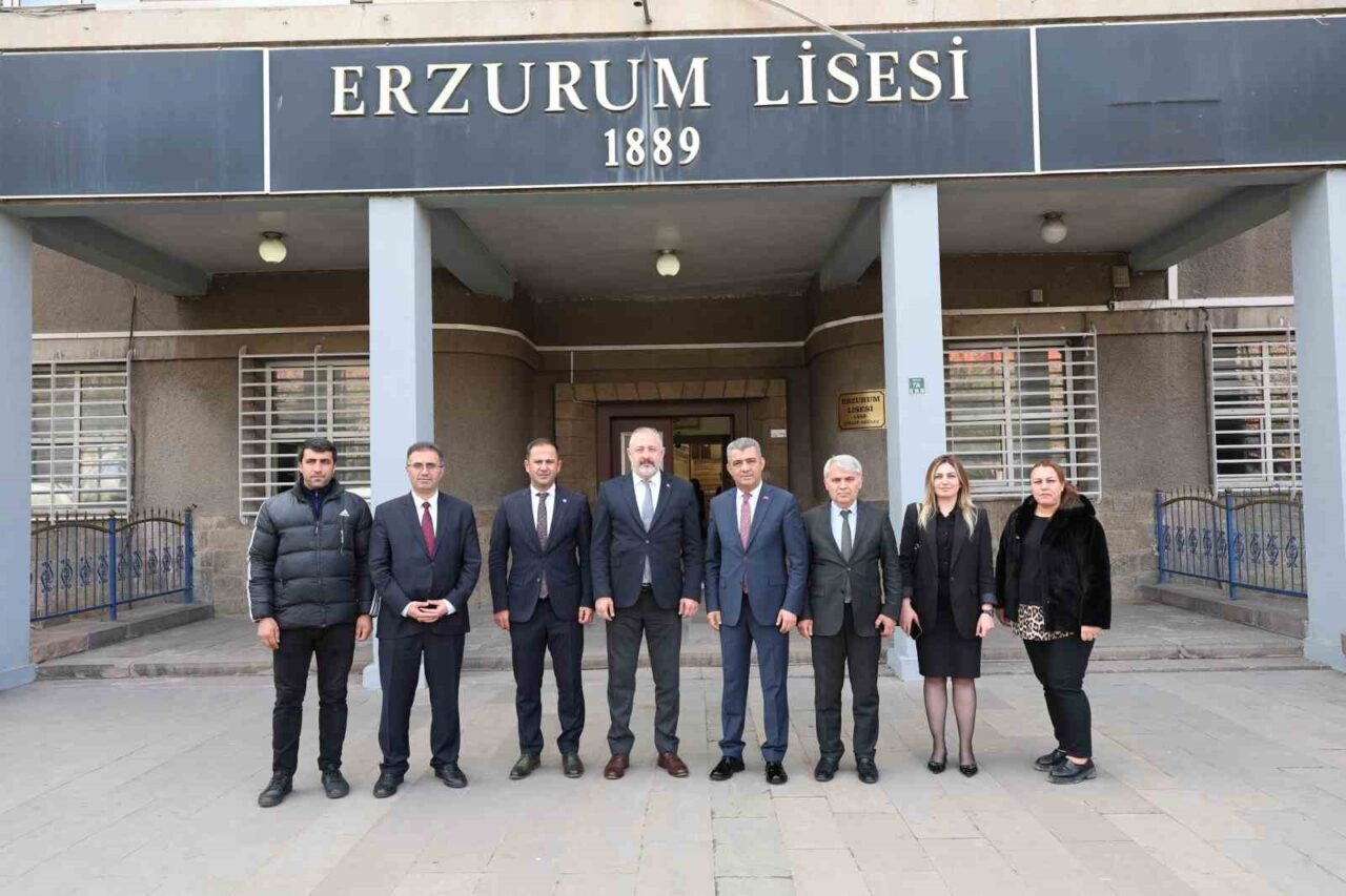 Prof. Dr. Ersin Karaman, Mezun Olduğu Erzurum Lisesi’nde Duygusal Bir Ziyaret Gerçekleştirdi