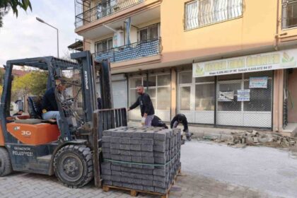 Germencik Belediyesi, İstasyon Mahallesi’nde Çalışmalarını Sürdürüyor