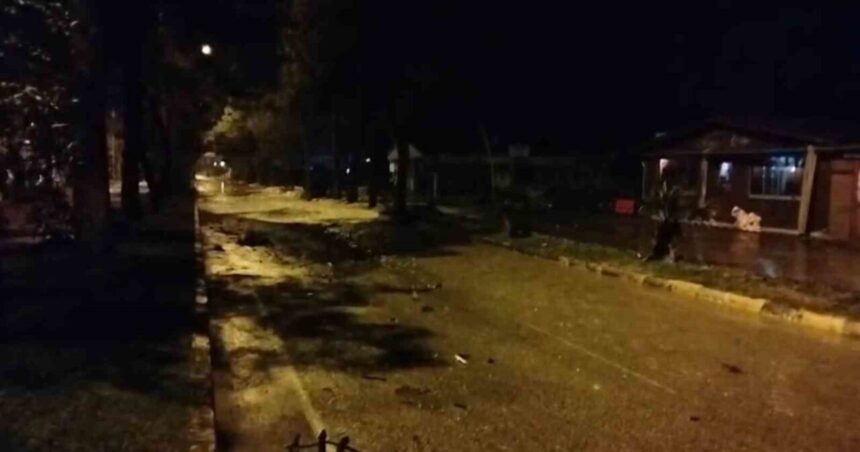 Karadeniz’deki fırtına, Tirebolu’da yaşamı olumsuz etkiledi, dalgalar kıyıya ulaştı.