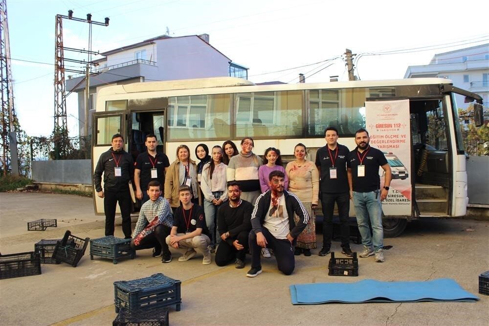 Giresun'da "1-7 Aralık Acil Sağlık Hizmetleri Haftası" kapsamında düzenlenen Eğitim