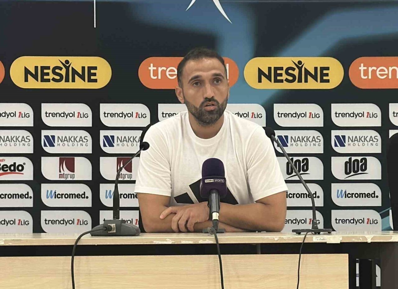 Atakaş Hatayspor'un Teknik Direktörü Gökhan Alaş, Adana Demirspor ile yapılan