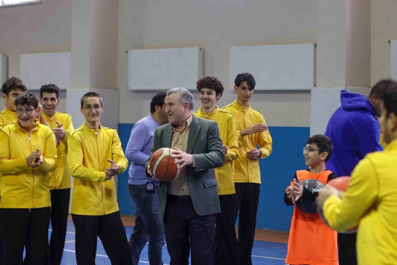 Gençlik ve Spor Bakanı Osman Aşkın Bak: 81 İlde 1 Milyon 811 Bin Çocuk ve Genç, GSB Spor Okulları’ndan Yararlanıyor
