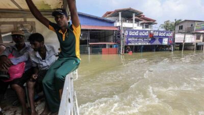 Güney Asya'daki sel ve heyelan felaketlerinde can kaybı artmaya devam