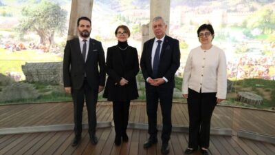 Gürcistan Acara Özerk Bölgesi Kültür Bakanı Eliso Bolkvadze, Bursa'da tarihi