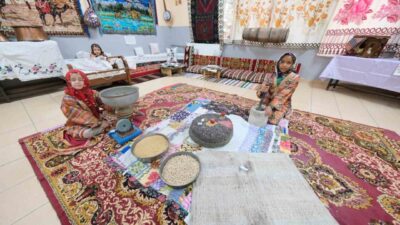 Sivas’ın Gürün ilçesindeki Suçatı Ortaokulu, "Unutulan Eşyaların Dili" sergisiyle geçmişe