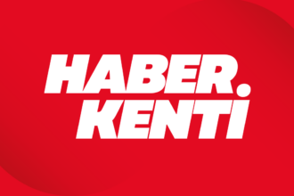 İhsangazi’de kar yağışı sonrası üniversite öğrencileri ve vatandaşlar dışarıda vakit geçirdi.