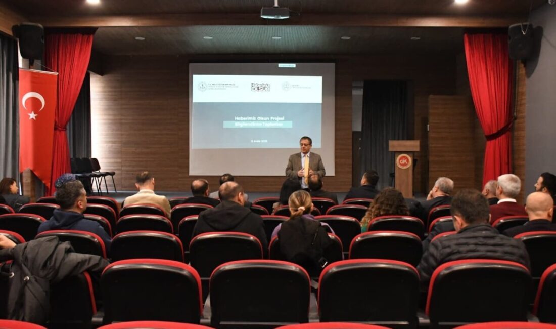 Eskişehir'de "Haberimiz Olsun Projesi" kapsamında gerçekleştirilen toplantıda, okulların sosyal sorumluluk