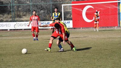 Kayseri Şeker Mustafa Kılıç Süper Amatör Küme'de Hacılar Erciyesspor, Özvatanspor'u