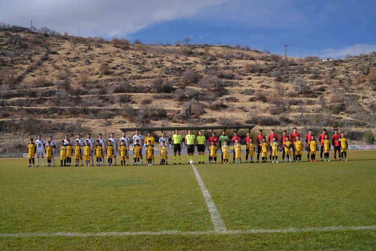 Hacılar Erciyesspor, Kayseri Şeker Süper Amatör Küme'deki başarısını sürdürerek Talas
