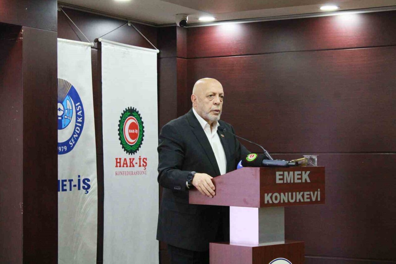 HAK-İŞ Genel Başkanı Mahmut Arslan, asgari ücretin belirlenmesinde mevcut komisyon