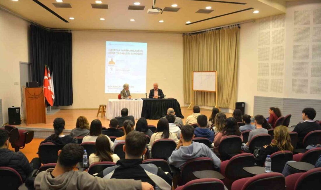 Hasan Hastürer, Yakın Doğu Üniversitesi’nde genç iletişimcilere köşe yazarlığının derinliklerini anlattı Hasan Hastürer, Yakın Doğu Üniversitesi'nde düzenlenen seminerde köşe yazarlığının önemini