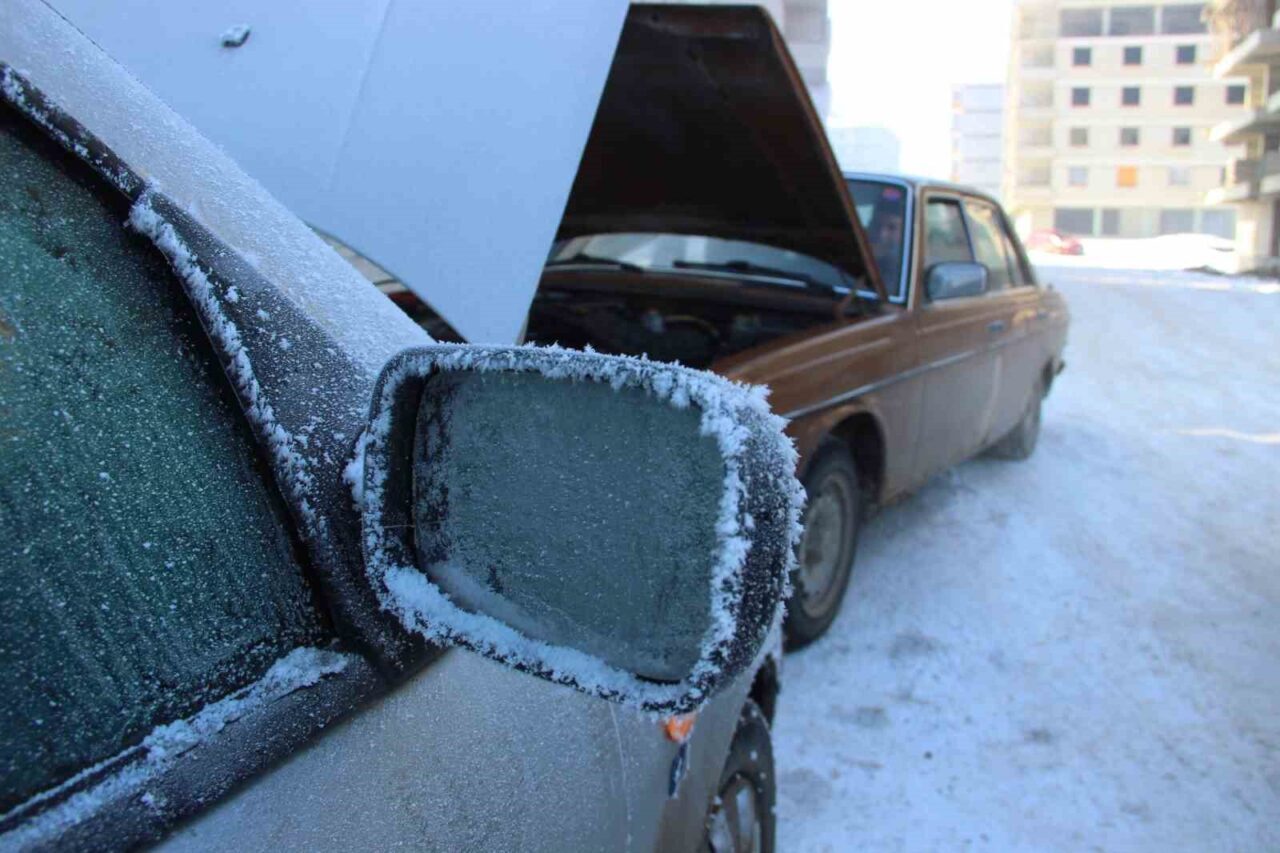 Soğuk hava, araç akülerinin daha hızlı bitmesine sebep oluyor. Erzincan’daki