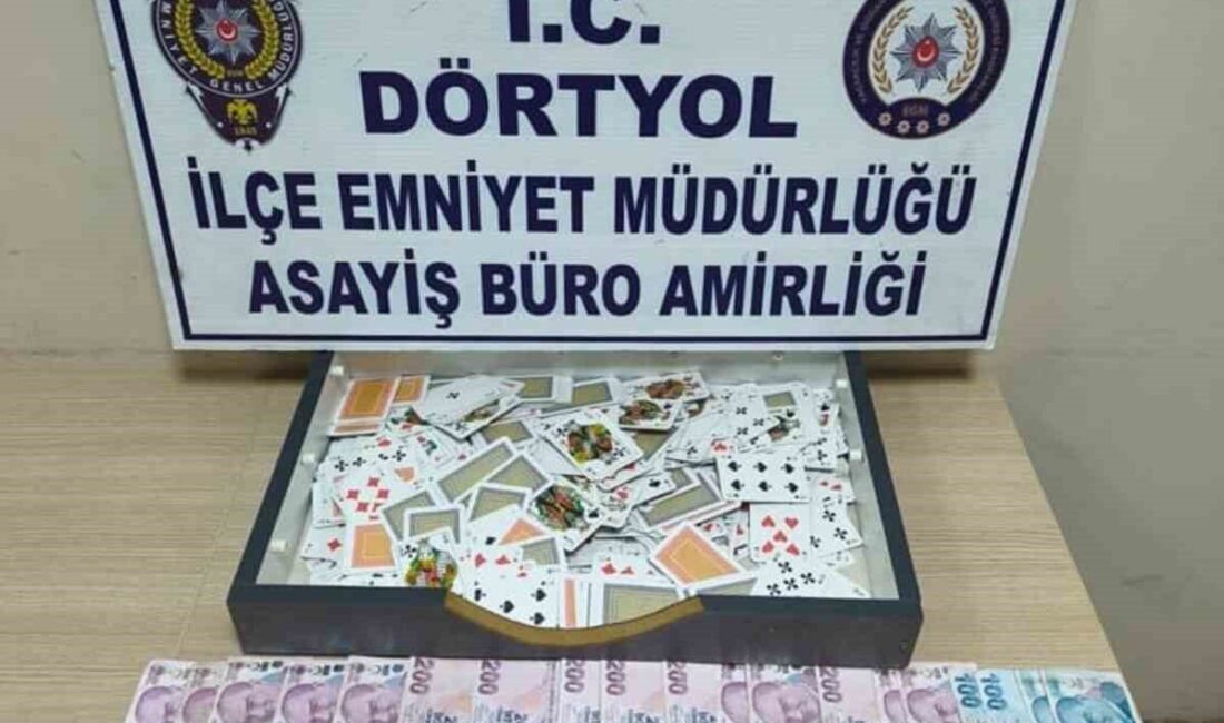 Hatay'ın Dörtyol ilçesinde düzenlenen kumar baskınında, 10 kişiye toplamda 92