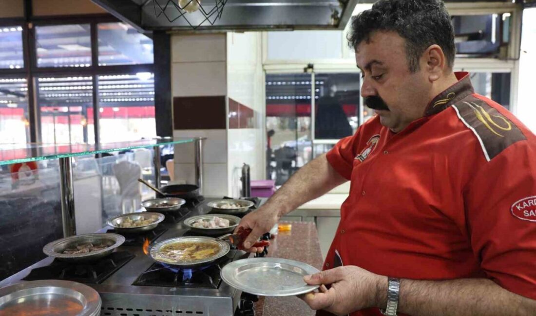 Elazığ’da Paça, Kışın Doğal Antibiyotik Olarak Tercih Ediliyor Elazığ'da soğuk kış günlerinde özellikle kelle paça yoğun ilgi görüyor.
