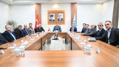 Erzurum'da "Havalimanı Kış Tedbirleri" toplantısı, Vali Mustafa Çiftçi'nin önderliğinde yapıldı.