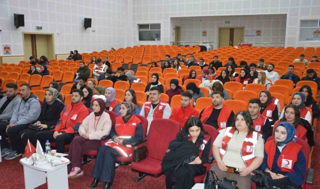 Genç Kızılay Havza Şubesi, Gençlik Buluşması etkinliğini düzenledi. Toplantıda Genç