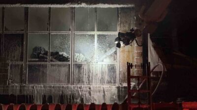 Sakarya'nın Arifiye ilçesindeki bir hırdavat dükkanında henüz bilinmeyen bir nedenle