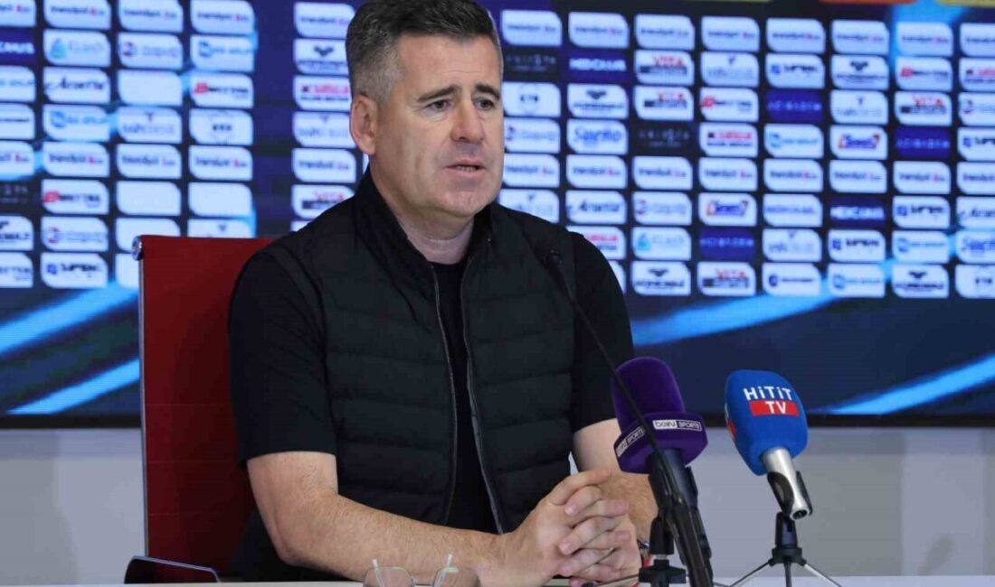 Çorum FK Teknik Direktörü Hüseyin Eroğlu, Sivasspor ile Oynanan Beraberlik Sonrası Deplasmanın Zorluklarını Değerlendirdi Çorum FK Teknik Direktörü Hüseyin Eroğlu, 1-1 sona eren Özbelsan