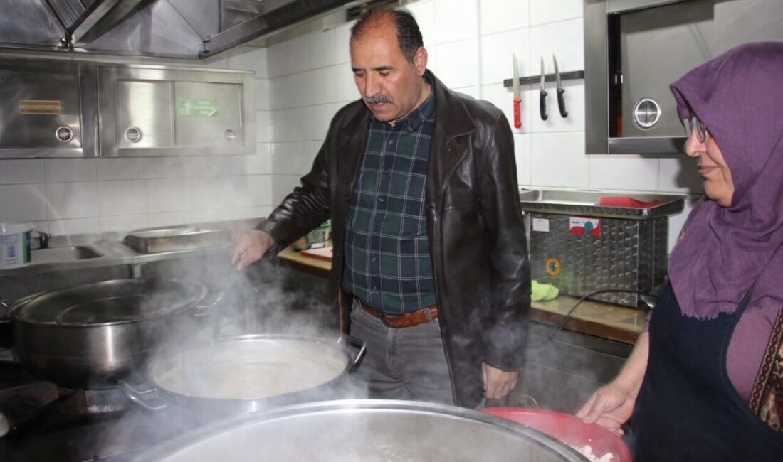 Iğdır İl Millî Eğitim Müdürü Aziz Gün, Haydar Aliyev Fen