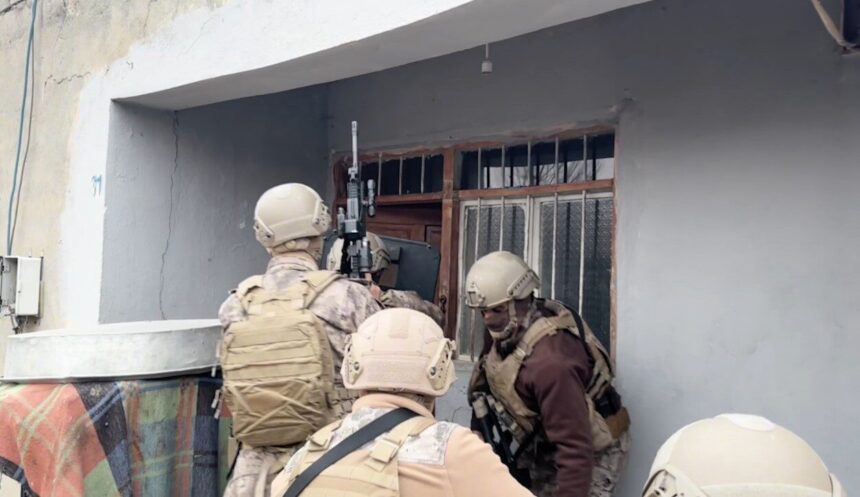 Iğdır’da DEAŞ’ın sosyal medya faaliyetlerine yönelik operasyonda bir kişi yakalandı.