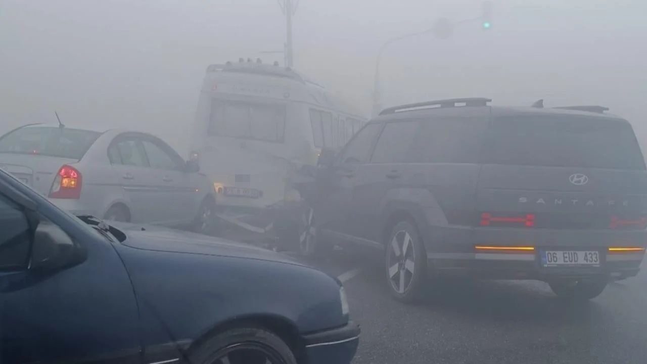 Iğdır'da sis, görüş mesafesini etkileyerek ana yollarda sürüşü tehlikeli hale