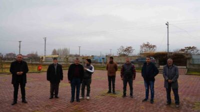 Iğdır’ın Karaağaç Mahallesi'nde doğalgaz çalışmaları durdurulduğu için vatandaşlar büyük tepkiler