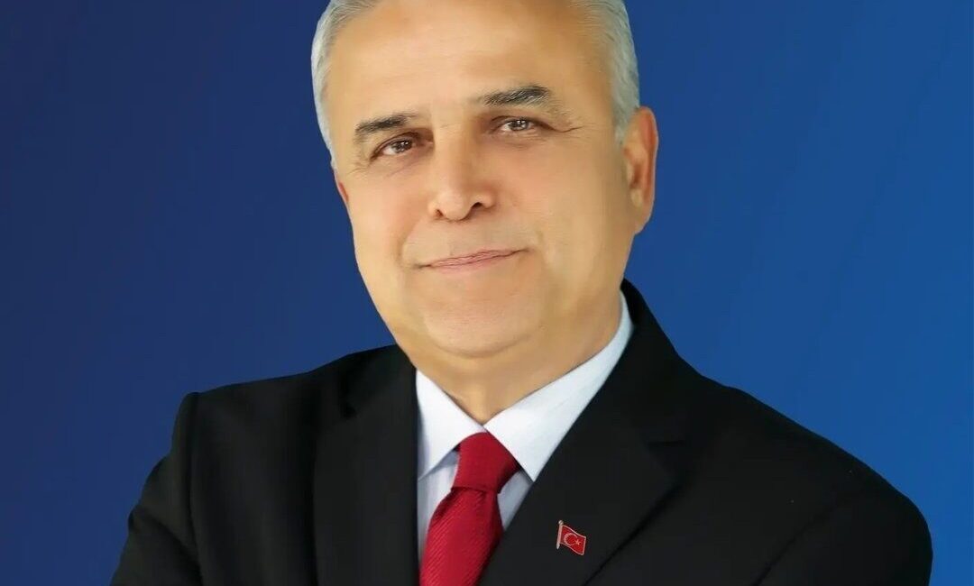 CHP Mersin Milletvekili Hasan Ufuk Çakır, kesin ihraç istemiyle PM’ye sevk edildiğini duyurarak partisinden istifa etti CHP Mersin Milletvekili Hasan Ufuk Çakır, kesin ihraç istemiyle disiplin