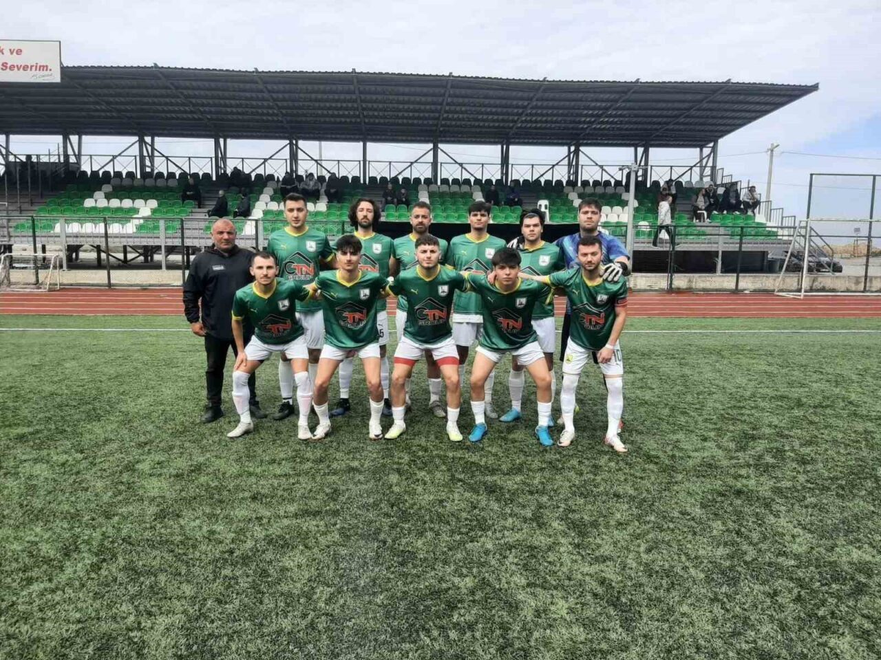 Zonguldak'taki İhsaniyespor, teknik direktör Erkan Sadıklarla yollarını ayırdıktan sonra Fethi