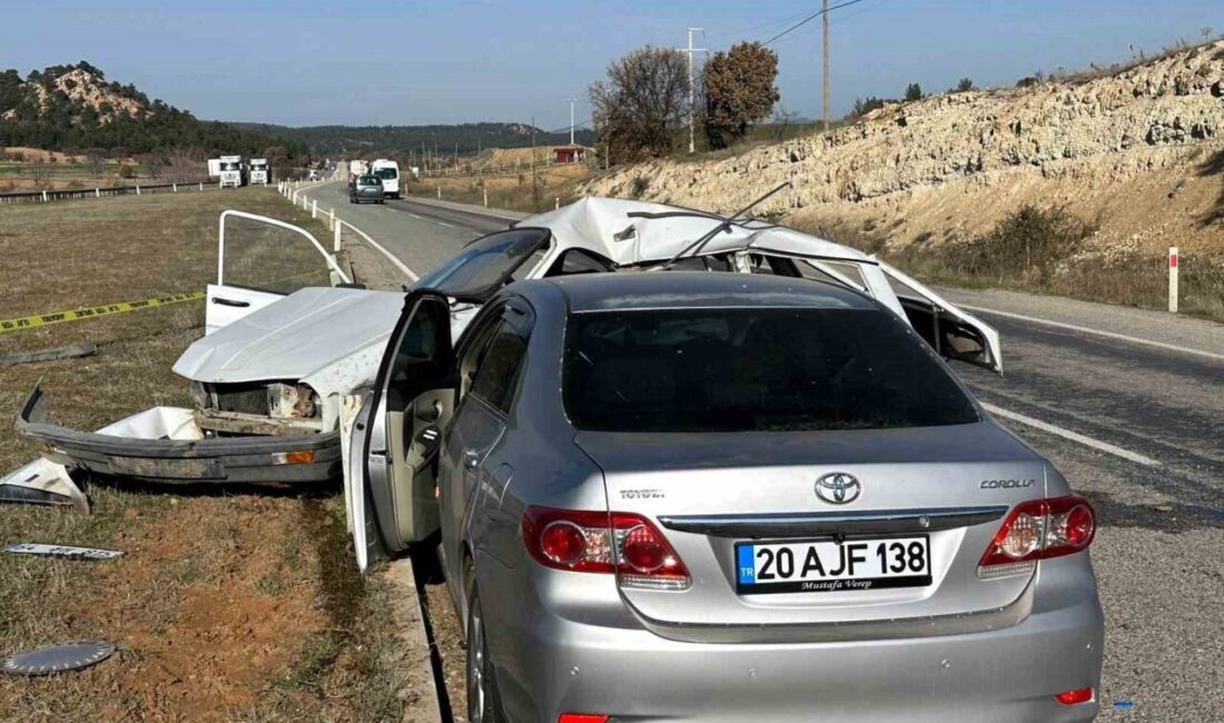 Uşak'ta meydana gelen trafik kazasında, İbrahim Özçakır ve eşi Nazife