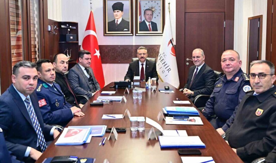 Eskişehir'de gerçekleşen İl Güvenlik ve Asayiş Koordinasyon Toplantısı, Vali Hüseyin