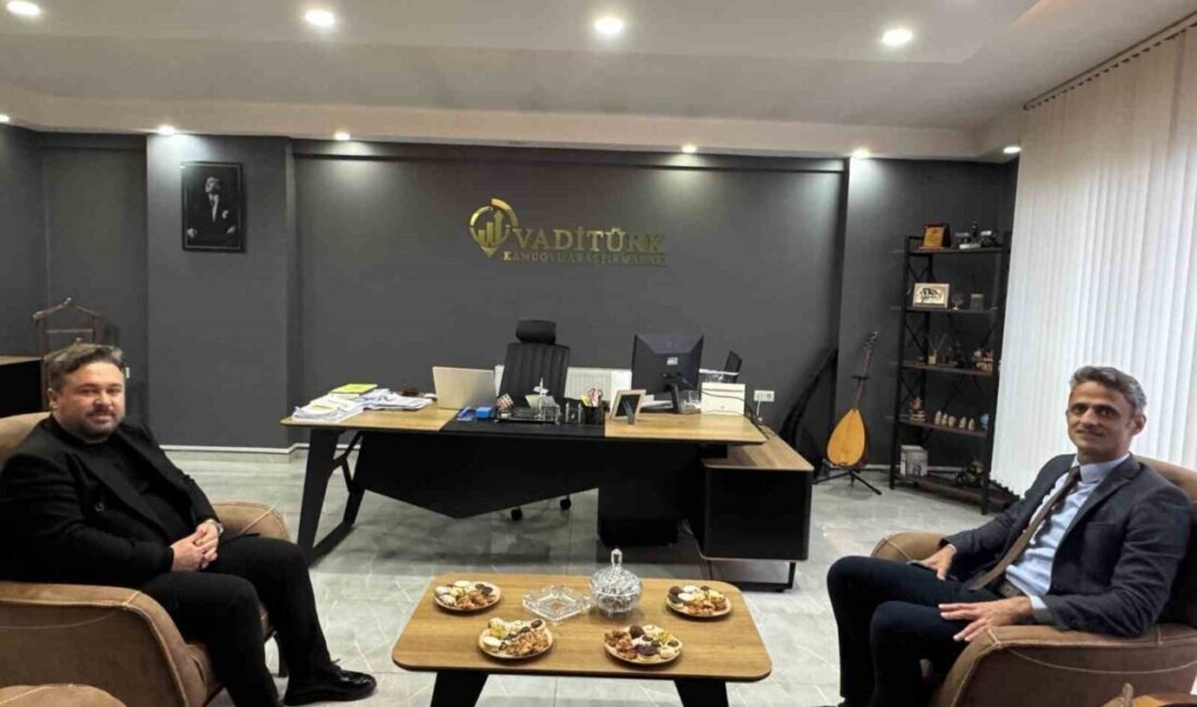 Çaycuma Kaymakamı Adem Kaya, VadiTürk Araştırma'nın operasyon merkezini ziyaret etti.