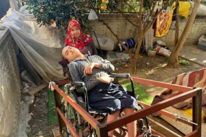 İlkel teleferikle okula gidebilen engelli Tunahan için Türkiye seferber oldu