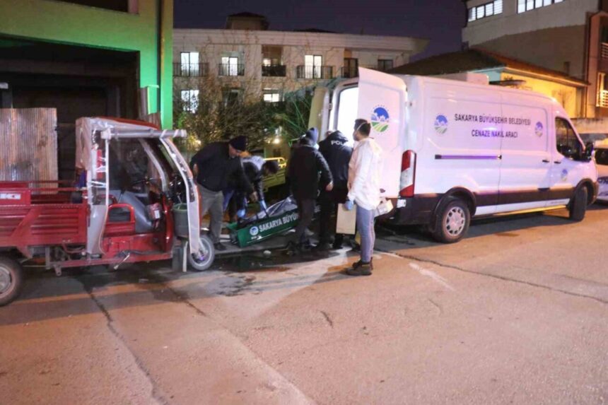 Adapazarı’ndaki inşaat alanında erkek cesedi bulundu.