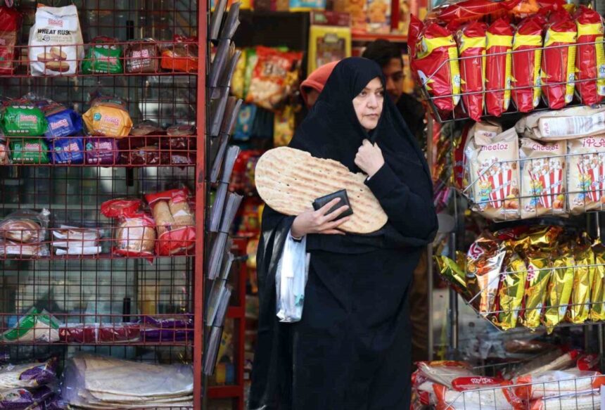 İran Cumhurbaşkanı Pezeşkiyan, Tahran’daki protestolara ilişkin açıklama yaptı
