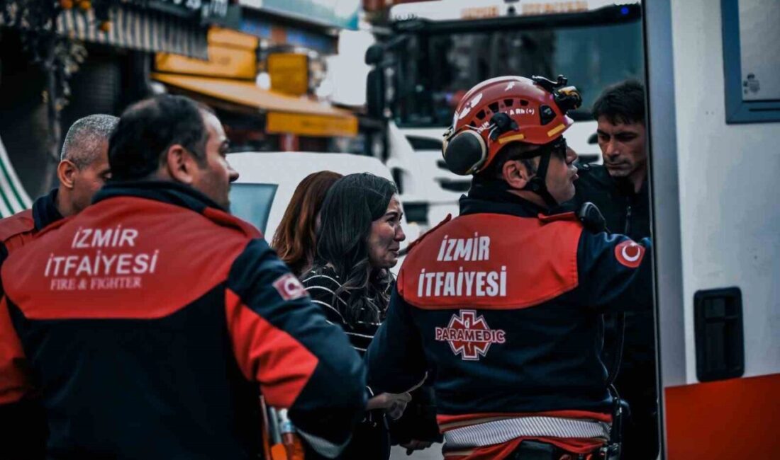 Bornova’da 7 Katlı İş Hanında Yangın: 12 Kişi Kurtarıldı İzmir’in Bornova ilçesindeki bir iş hanında çıkan yangın, paniğe yol