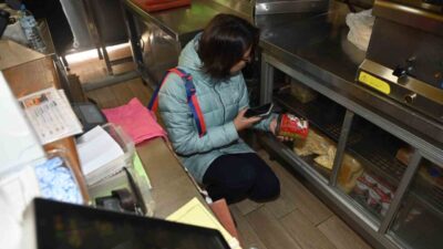 Isparta'da artan gıda zehirlenmeleri üzerine Zabıta Müdürlüğü, zincir marketler ve