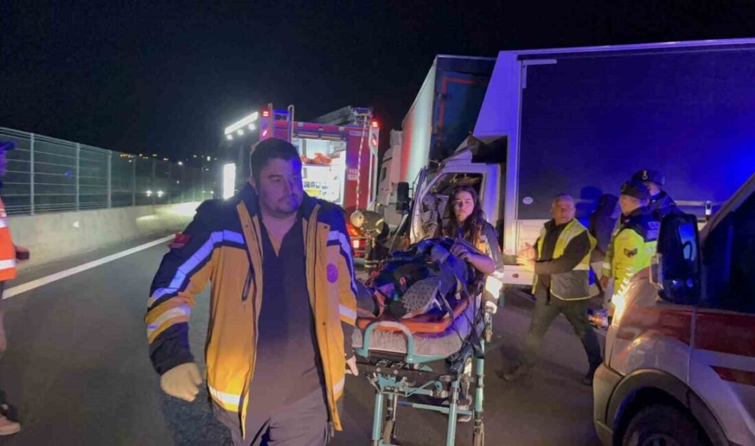 İstanbul Silivri'de meydana gelen zincirleme kazada 4 kişi yaralandı. Bekir