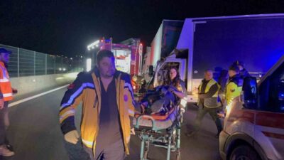 İstanbul Silivri'de meydana gelen zincirleme kazada 4 kişi yaralandı. Bekir