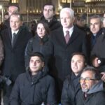 İstanbul Valisi ve Emniyet Müdürü Taksim’deki güvenlik denetim noktasını ziyaret etti.